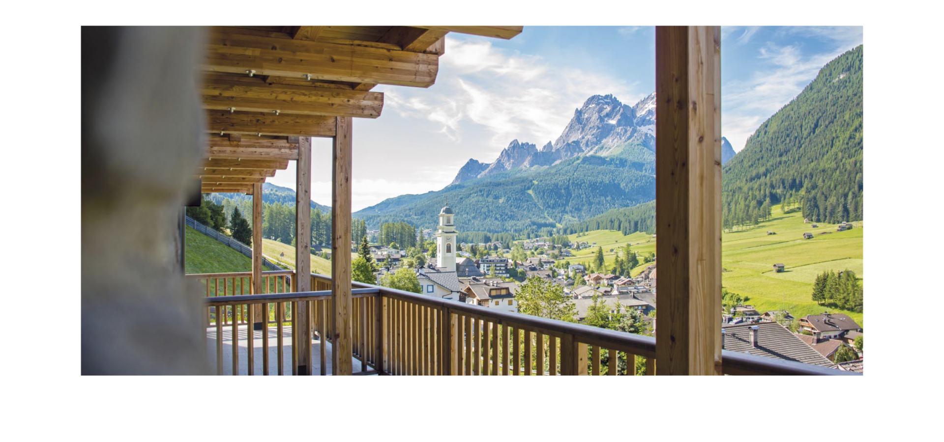 Stabingerhof: Chalets mit Balkon in Sexten Ausblick vom Balkon auf das Dorf und die Sextner Dolomiten